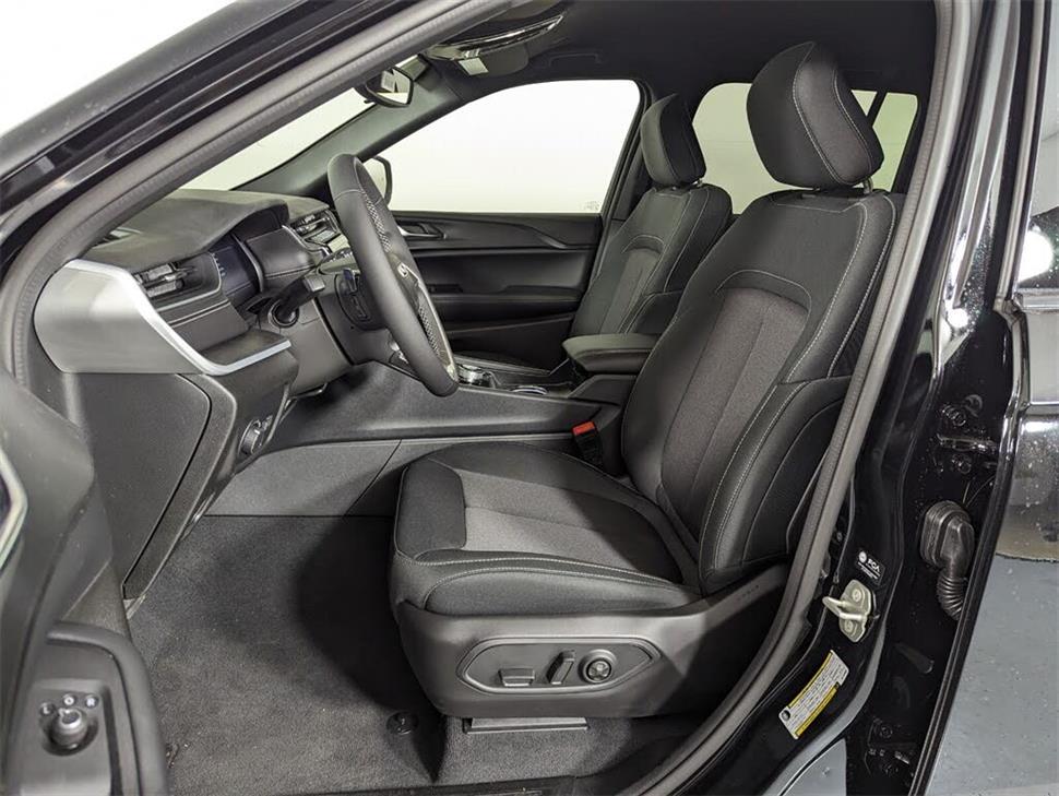2025 Jeep Grand Cherokee for sale in Porter Ranch, California