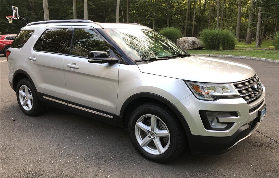 You Can Lease This Ford Explorer For 665 00 A Month 10 Months Average 700 Miles Per The Balance Of Or Total 7 000