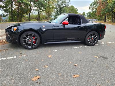 2019 Fiat 124 Spider lease in New York,NY - Swapalease.com