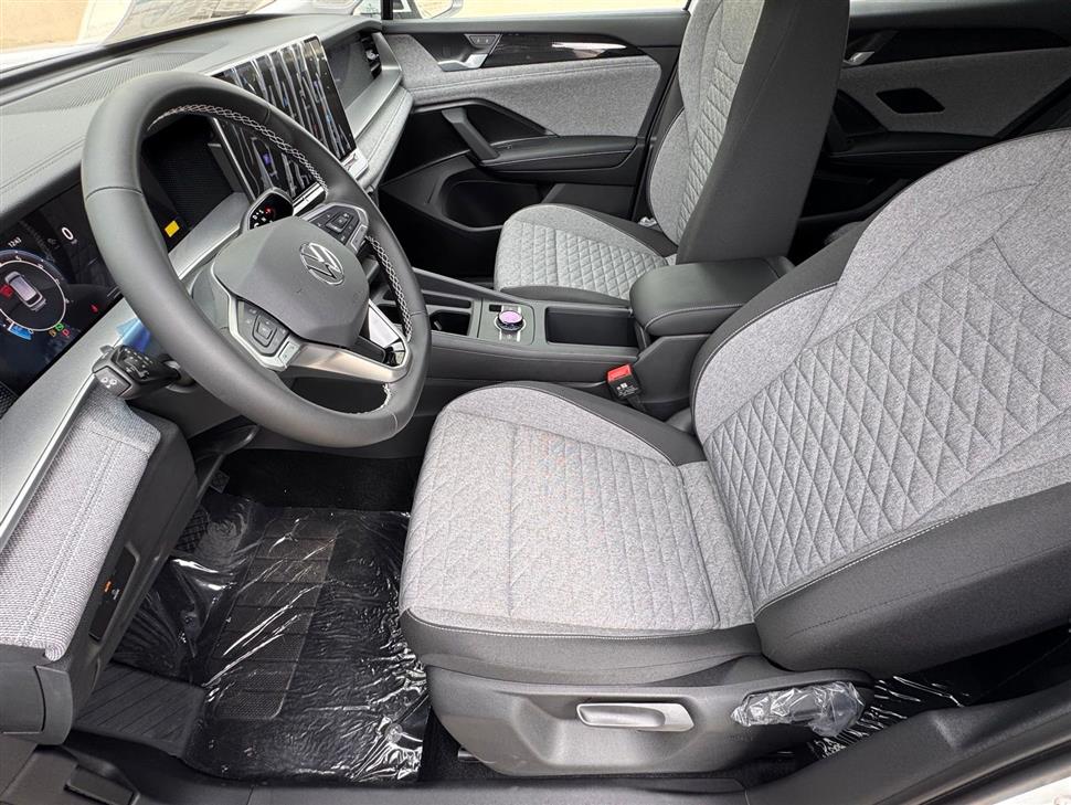 2025 Volkswagen Tiguan for sale in Porter Ranch, California