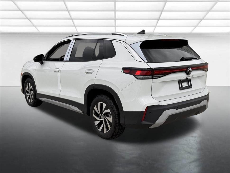 2025 Volkswagen Tiguan for sale in Porter Ranch, California