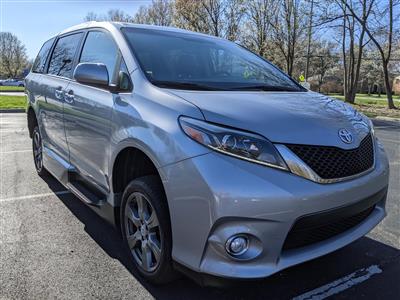 2017 Toyota Sienna lease in Loveland,OH - Swapalease.com
