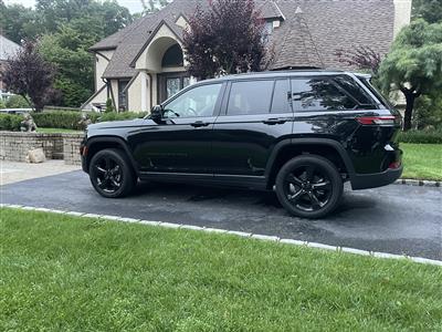 2023 Jeep Grand Cherokee lease in Great Neck,NY - Swapalease.com