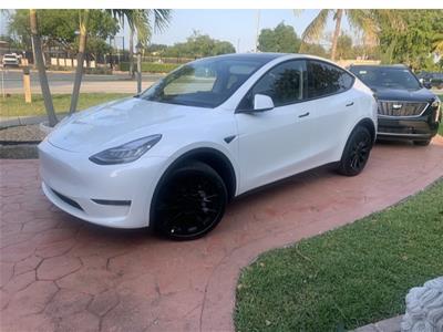 2023 Tesla Model Y lease in Cutler Bay-Miami ,FL - Swapalease.com
