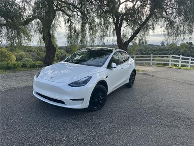2023 Tesla Model Y lease in Moorpark,CA - Swapalease.com
