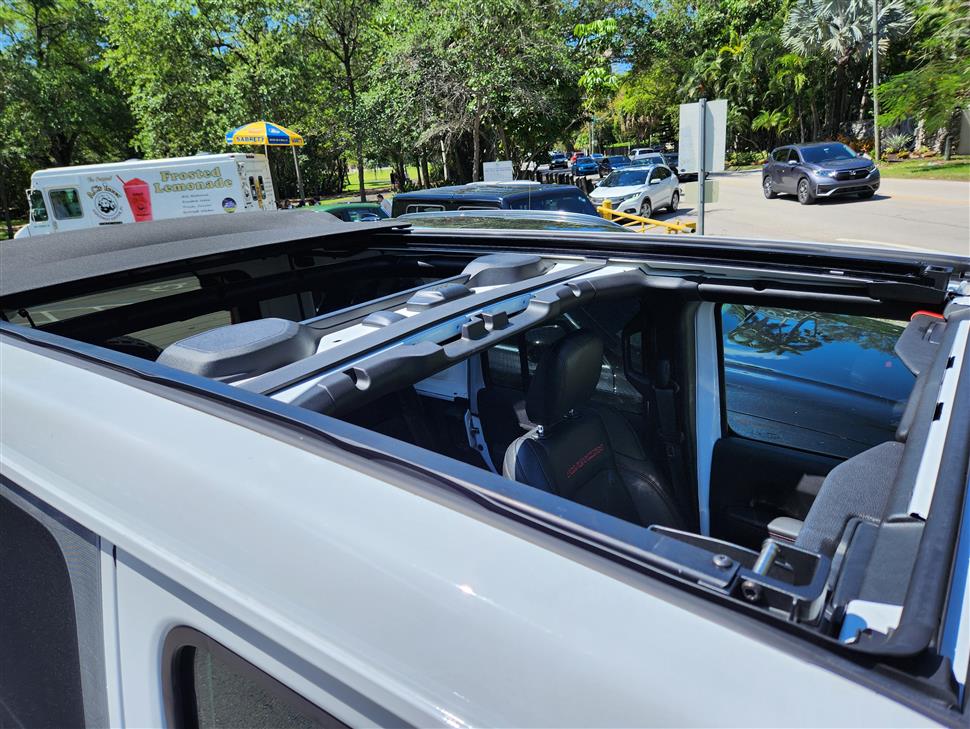 2023 Jeep Wrangler for sale in Miami, Florida
