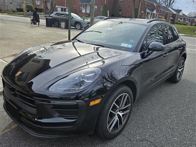 2023 Porsche Macan lease in New York,NY - Swapalease.com