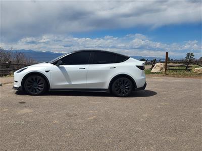 2023 Tesla Model Y lease in Highlands Ranch,CO - Swapalease.com