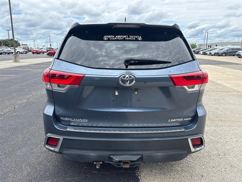 2019 Toyota Highlander for sale in Cincinnati, Ohio