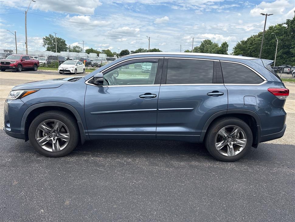 2019 Toyota Highlander for sale in Cincinnati, Ohio
