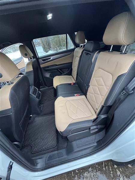2024 Volkswagen Atlas Cross Sport for sale in Auburn Hills, Michigan
