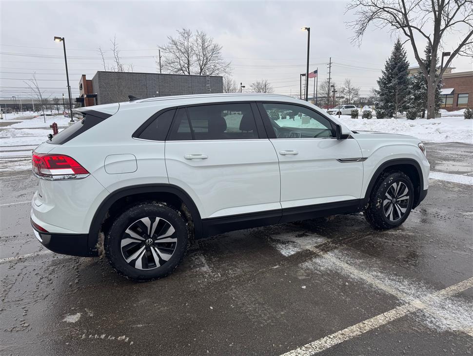 2024 Volkswagen Atlas Cross Sport for sale in Auburn Hills, Michigan