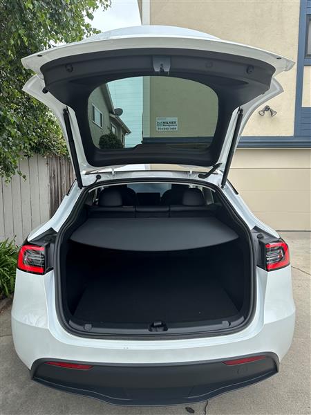 2024 Tesla Model Y for sale in Long Beach, California