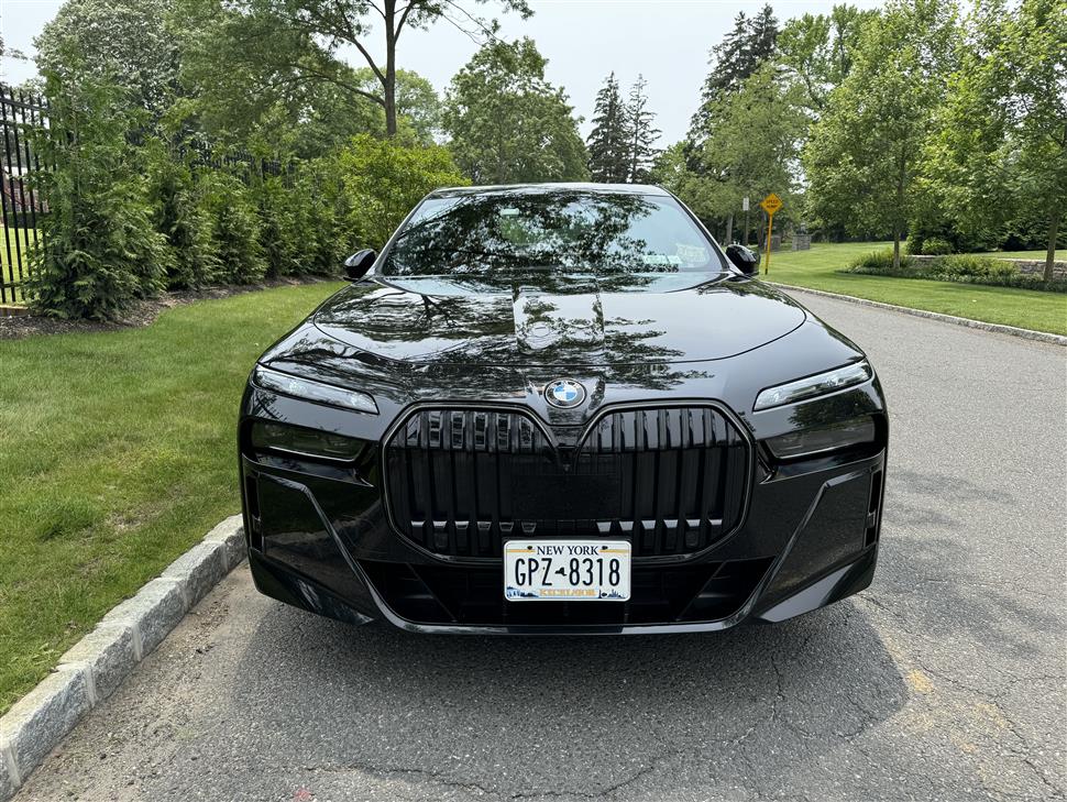2024 BMW 7 Series for sale in Hewlett, New York