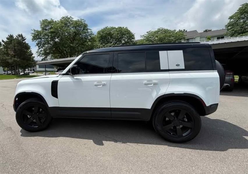 2024 Land Rover Defender for sale in Farmington Hills, Michigan