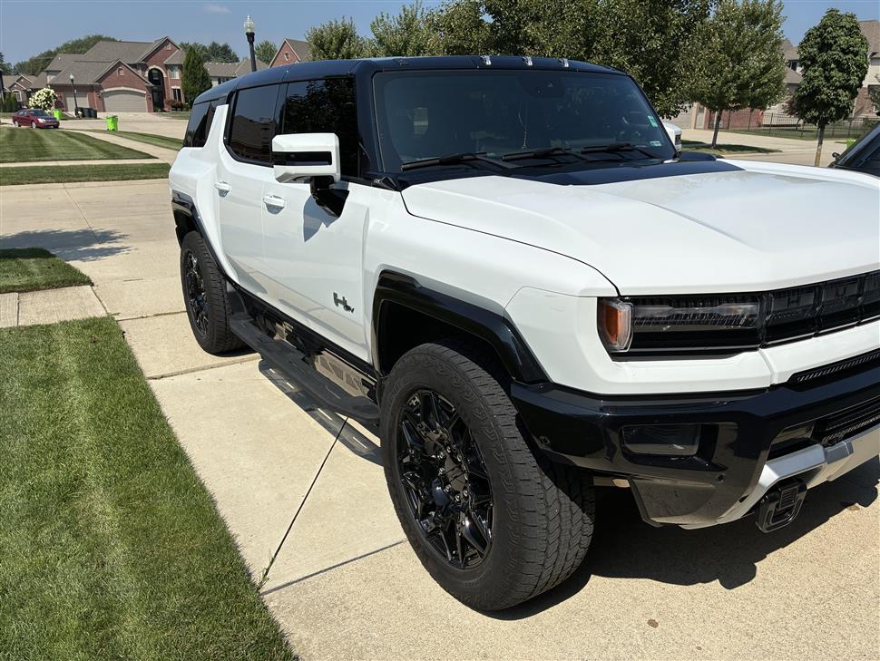 2025 GMC Hummer EV for sale in Macomb, Michigan