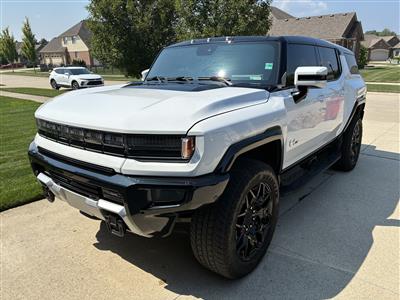 2025 GMC Hummer EV lease in Macomb,MI