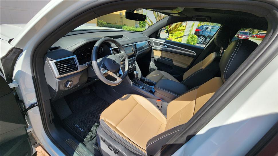 2023 Volkswagen Atlas Cross Sport for sale in Boynton Beach, Florida