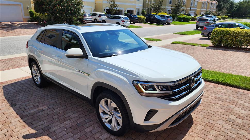 2023 Volkswagen Atlas Cross Sport for sale in Boynton Beach, Florida