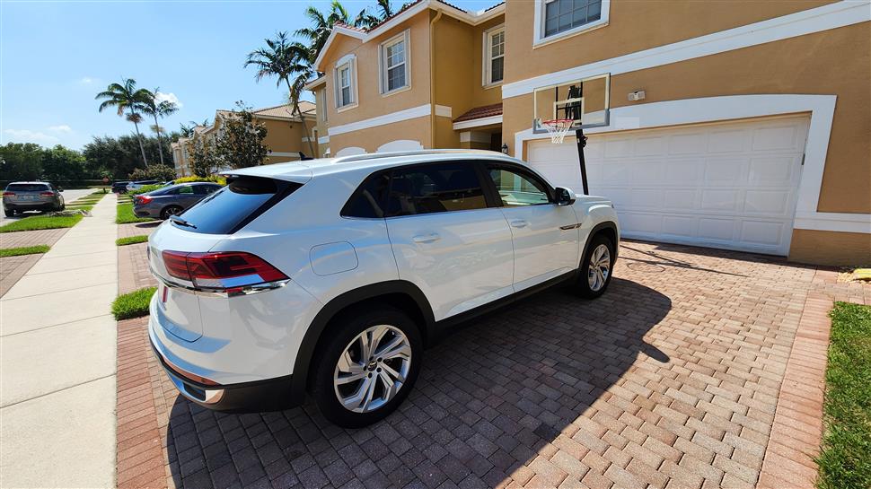2023 Volkswagen Atlas Cross Sport for sale in Boynton Beach, Florida
