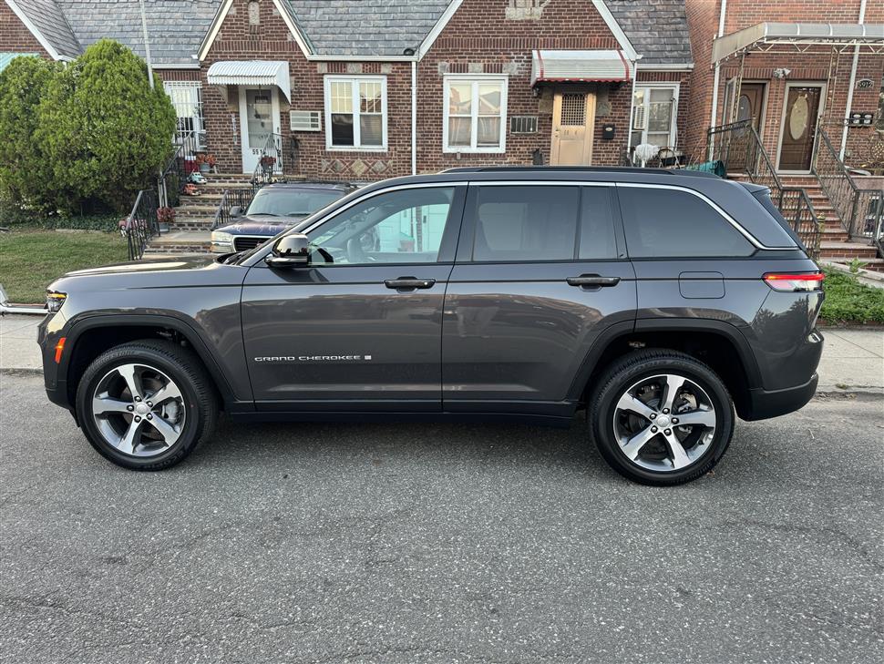 2024 Jeep Grand Cherokee for sale in Flushing, New York