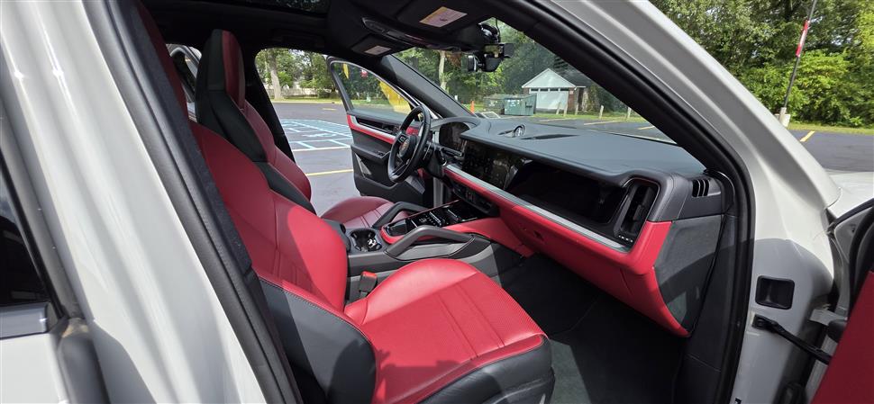 2024 Porsche Cayenne Coupe for sale in Roslyn Heights, New York