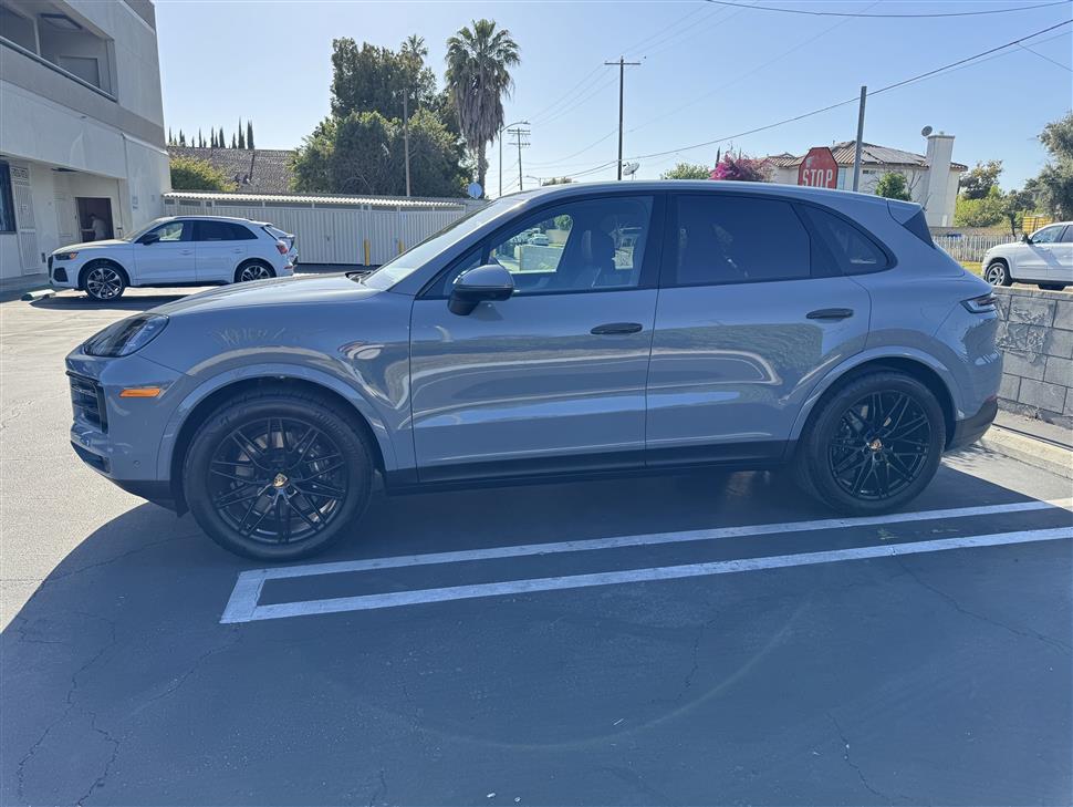 2024 Porsche Cayenne for sale in Winnetka, California