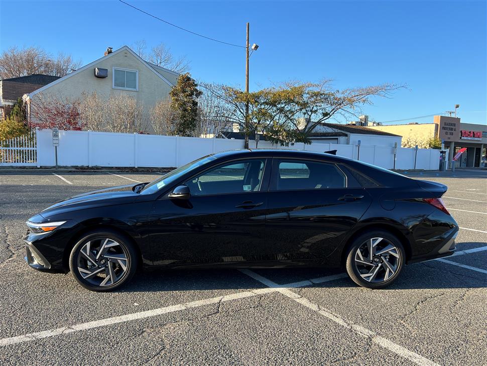 2025 Hyundai Elantra for sale in East Rockaway, New York