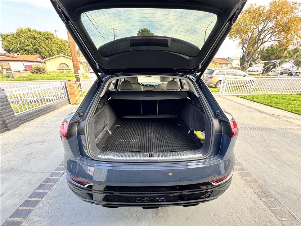 2024 Audi Q8 e-tron for sale in Lakewood, California