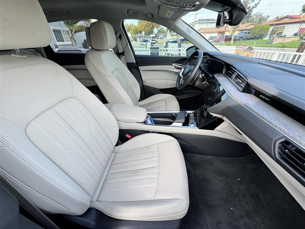 2024 Audi Q8 e-tron for sale in Lakewood, California