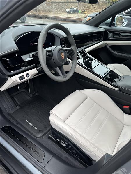 2025 Porsche Panamera for sale in Sands Pt, New York