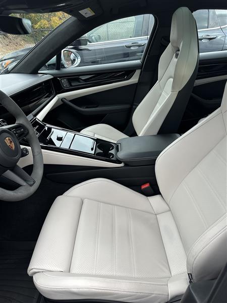 2025 Porsche Panamera for sale in Sands Pt, New York