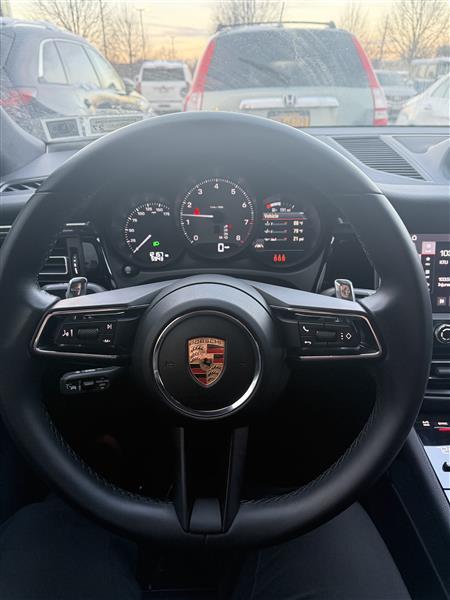 2025 Porsche Macan for sale in Merrick, New York