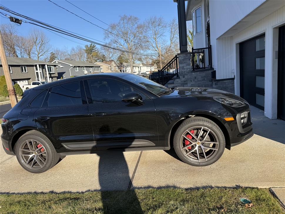 2025 Porsche Macan for sale in Merrick, New York