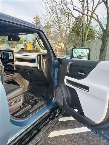 2024 GMC Hummer EV for sale in Roslyn, New York