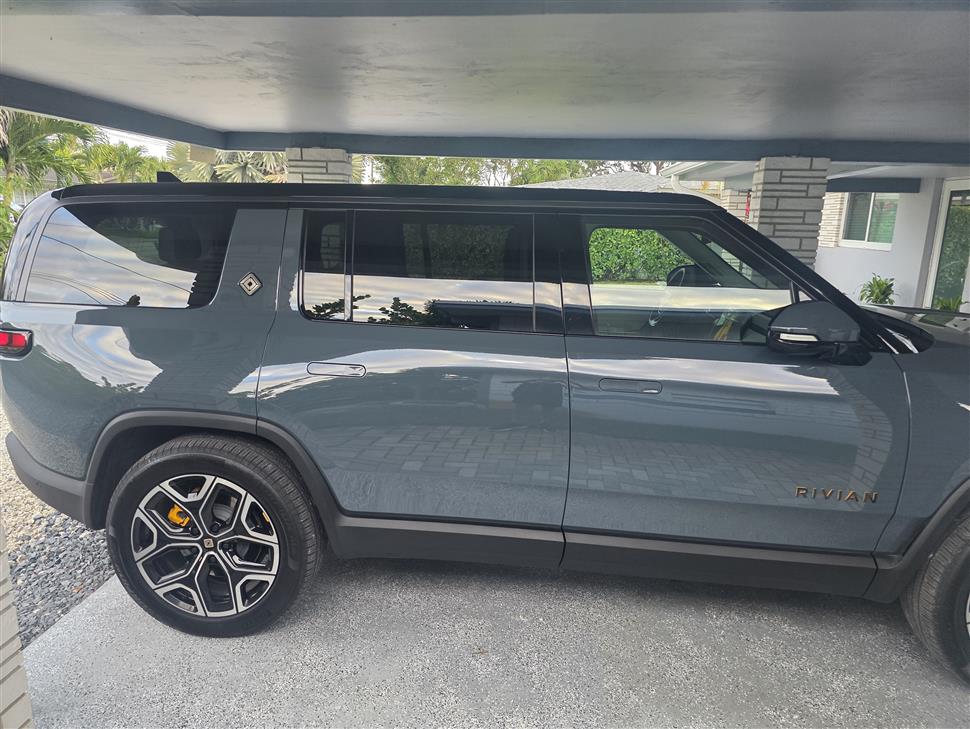 2026 Rivian R1S for sale in Oakland Park, Florida