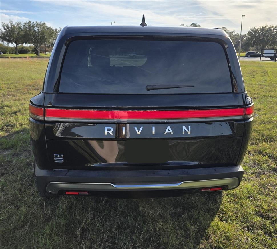 2025 Rivian R1S for sale in Dade City, Florida
