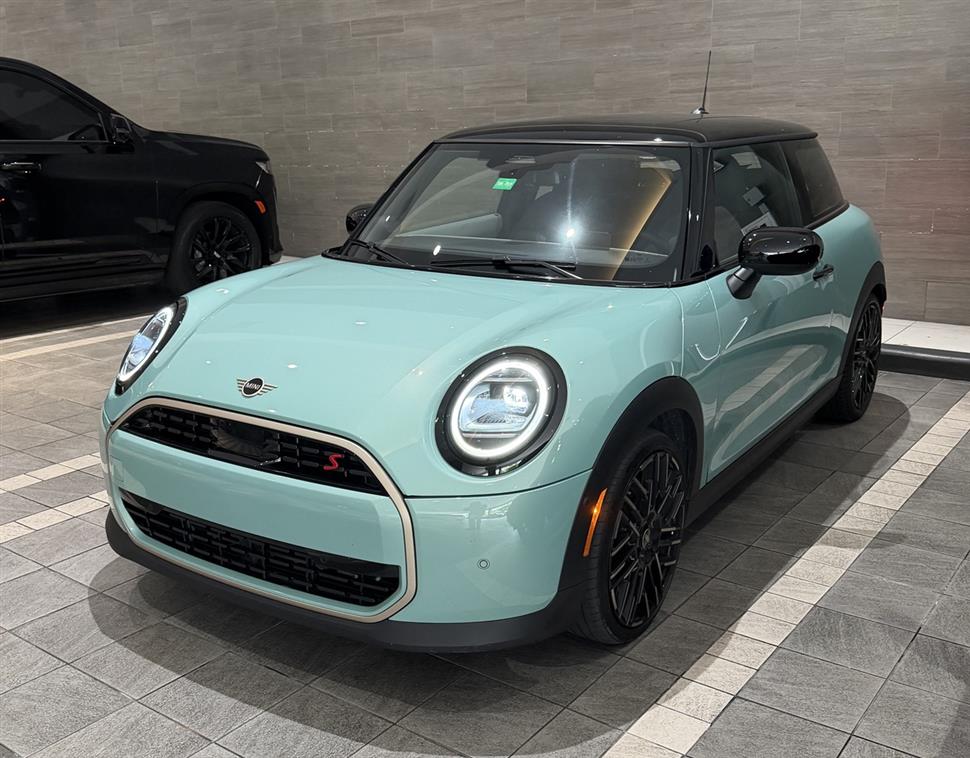 2025 MINI Hardtop 2 Door for sale in Miami, Florida