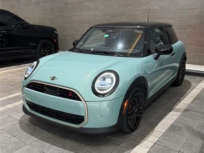 2025 MINI Hardtop 2 Door lease in Miami,FL