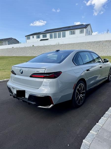 2025 BMW i7 for sale in Melville, New York