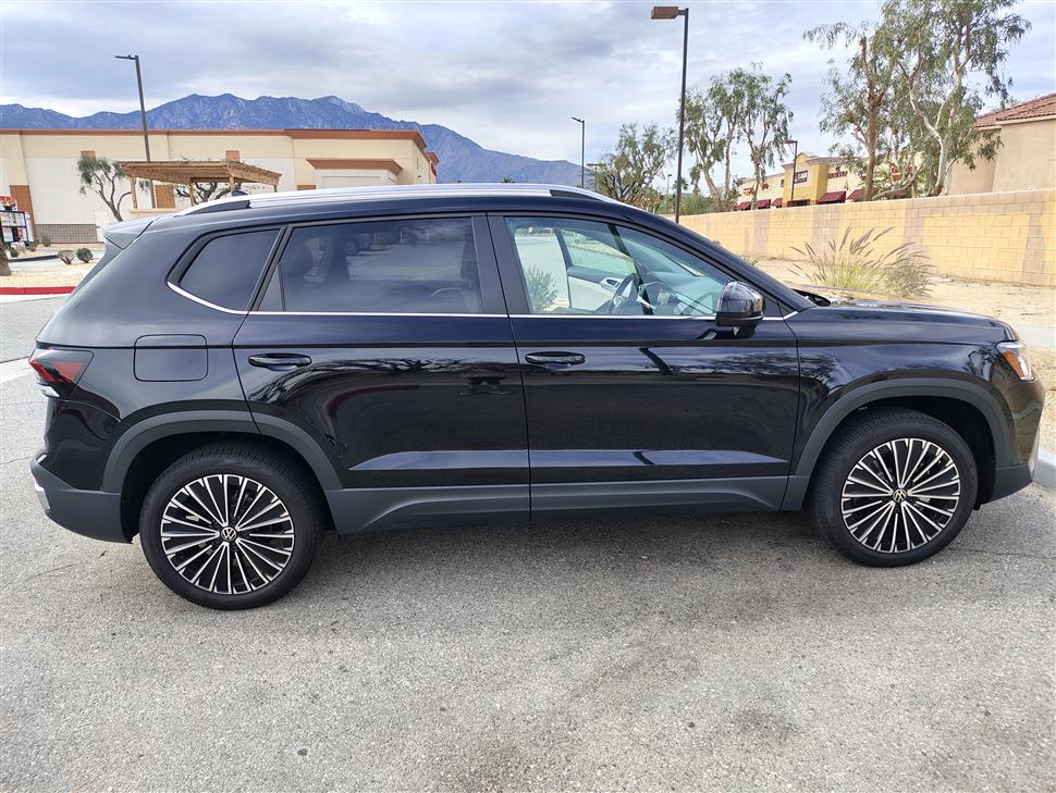2025 Volkswagen Taos for sale in Cathedral City, California
