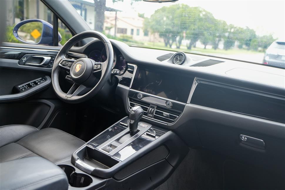 2022 Porsche Macan for sale in Tampa, Florida
