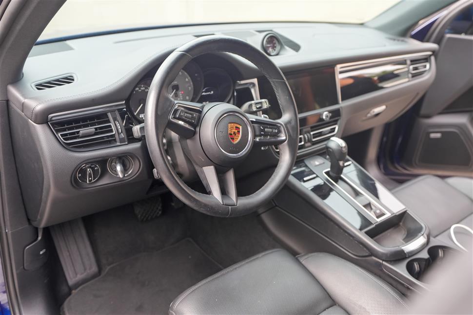 2022 Porsche Macan for sale in Tampa, Florida