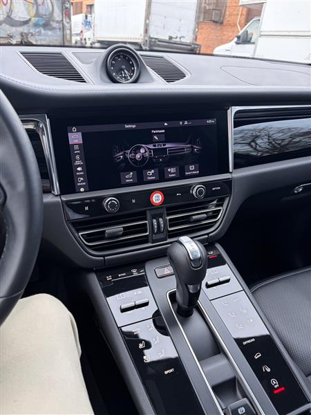 2025 Porsche Macan for sale in New York, New York