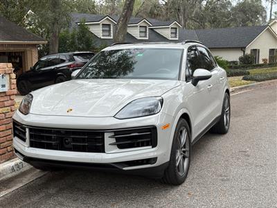 2024 Porsche Cayenne lease in Longwood,FL