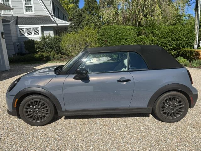 2025 MINI Convertible for sale in Old Greenwich, Connecticut