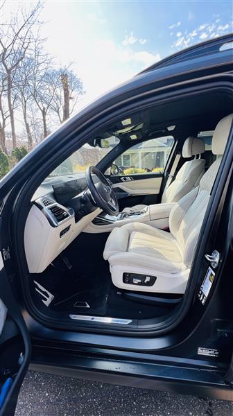 2025 BMW X7 for sale in Roslyn Heights, New York