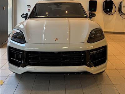 2024 Porsche Cayenne lease in New York,NY