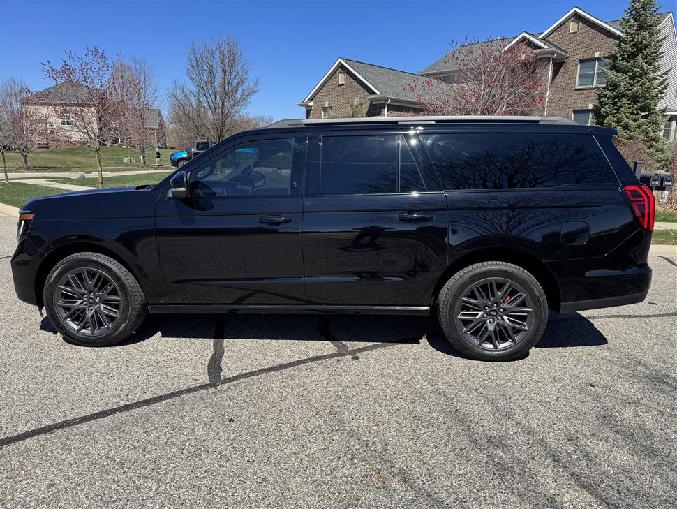 2025 Ford Expedition Max for sale in South Lyon, Michigan