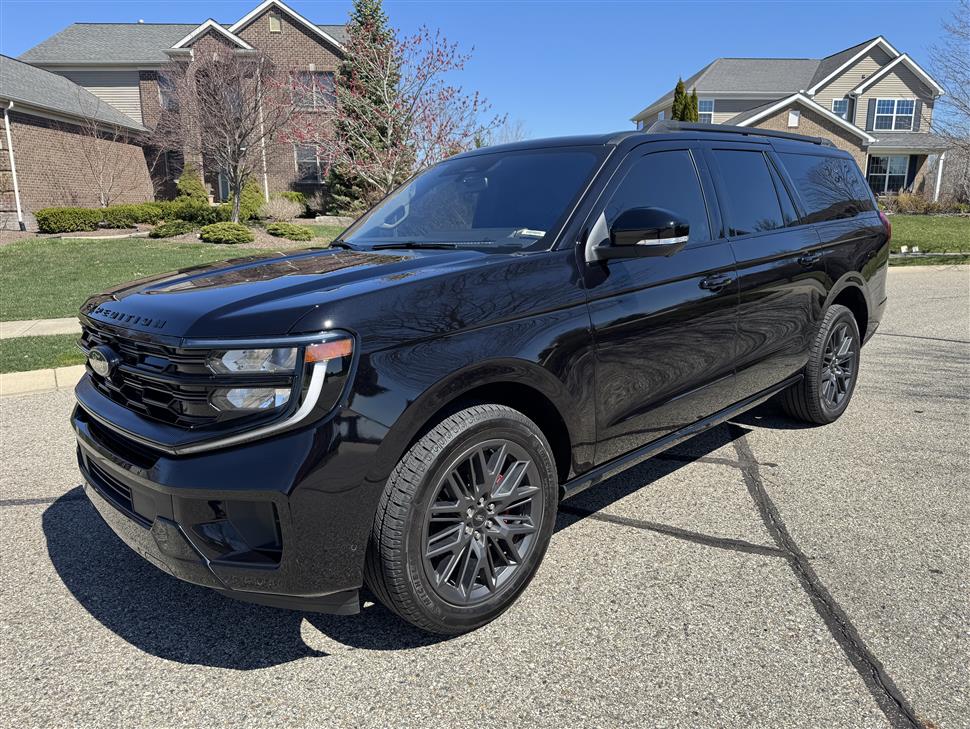 2025 Ford Expedition Max for sale in South Lyon, Michigan